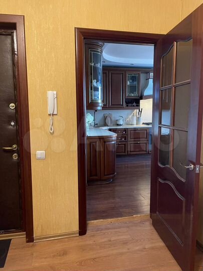 2-к. квартира, 72,6 м², 3/10 эт.