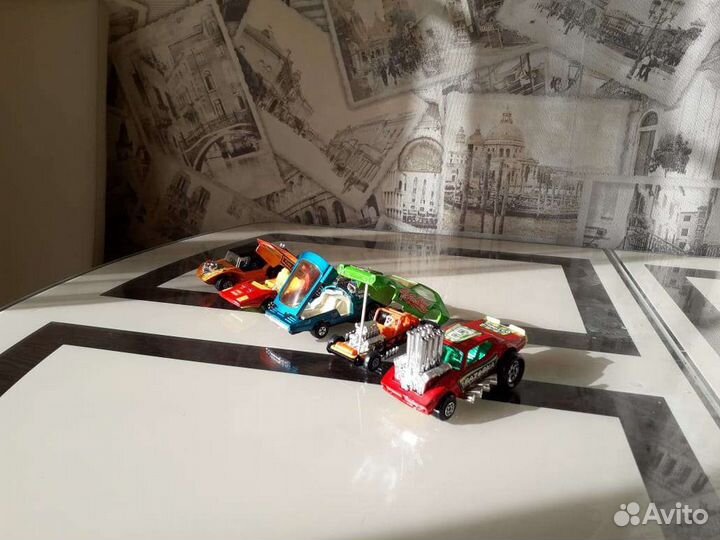 Модели машинок Matchbox