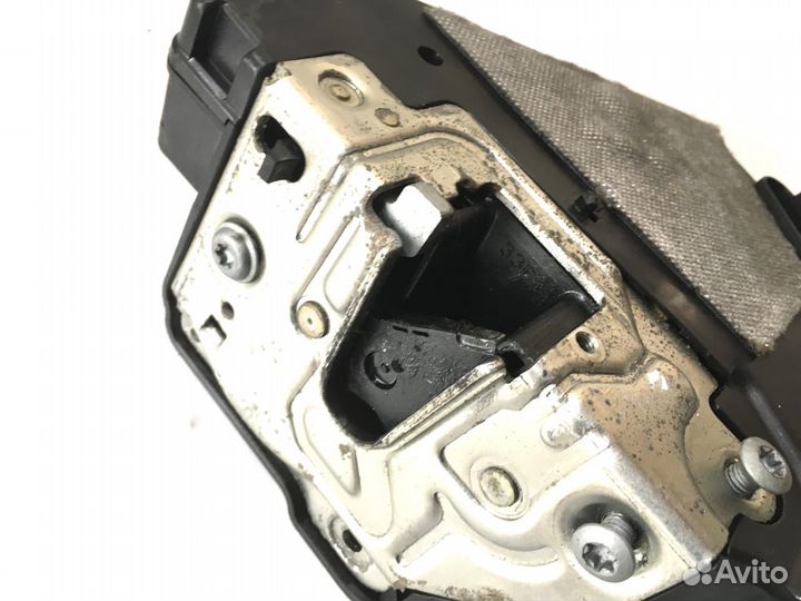 Замок задний левый Mercedes E W211