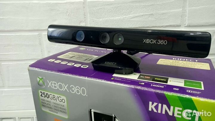 Xbox 360 Slim 250Gb+Kinekt + freeboot