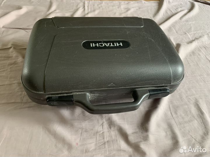 Профессиональная видеокамера hitahi