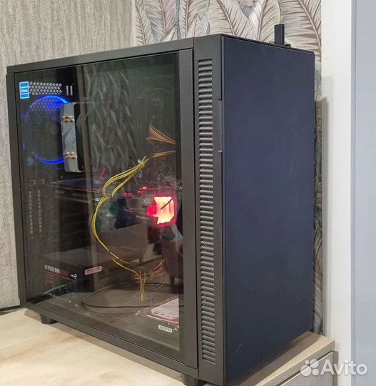 Игровой компьютер ryzen 5 5600X RX6700XT