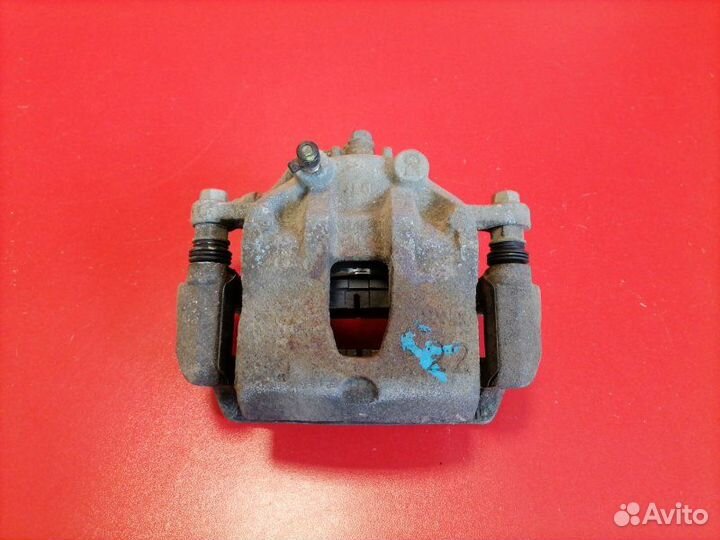 Суппорт передний правый Hyundai Solaris RB G4FC