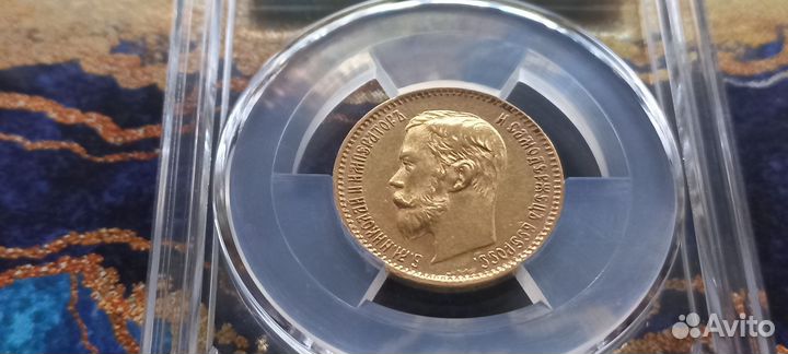 Золотая монета
