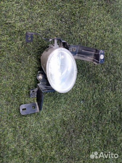 Фара противотуманная передняя правая Honda Legend
