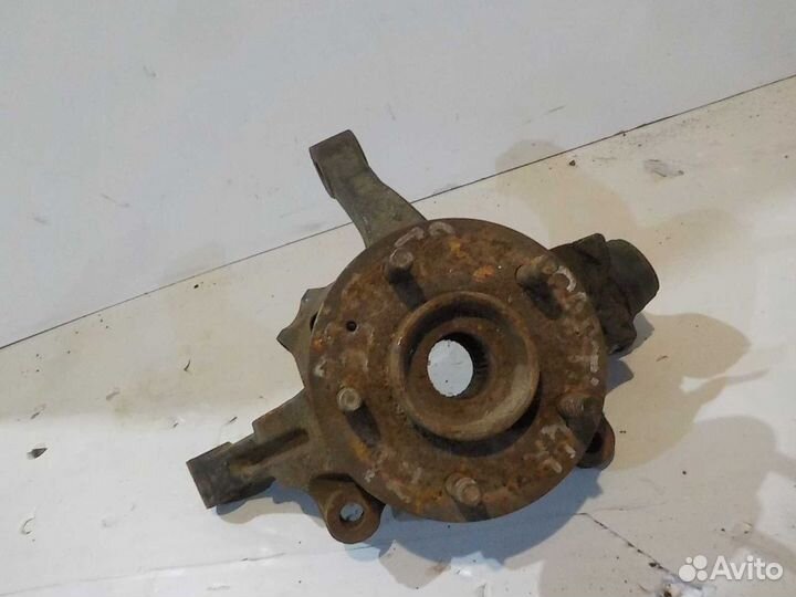 Кулак поворотный передний левый Chevrolet Captiva