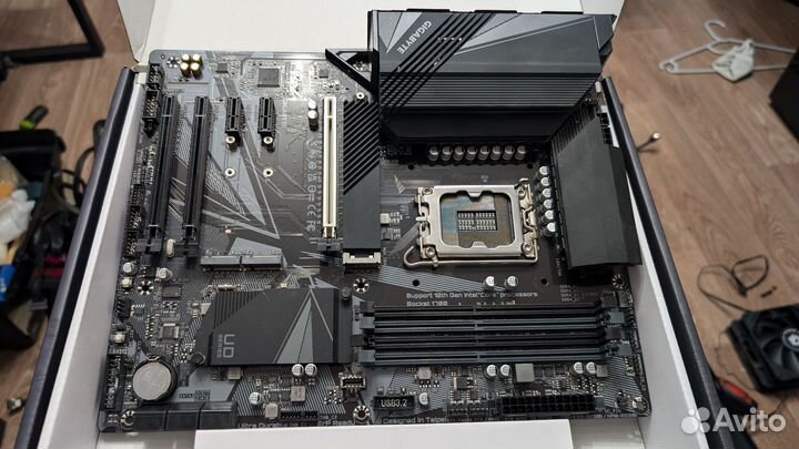 Intel core i7 12700f + Gigabyte z690 UD DDR4