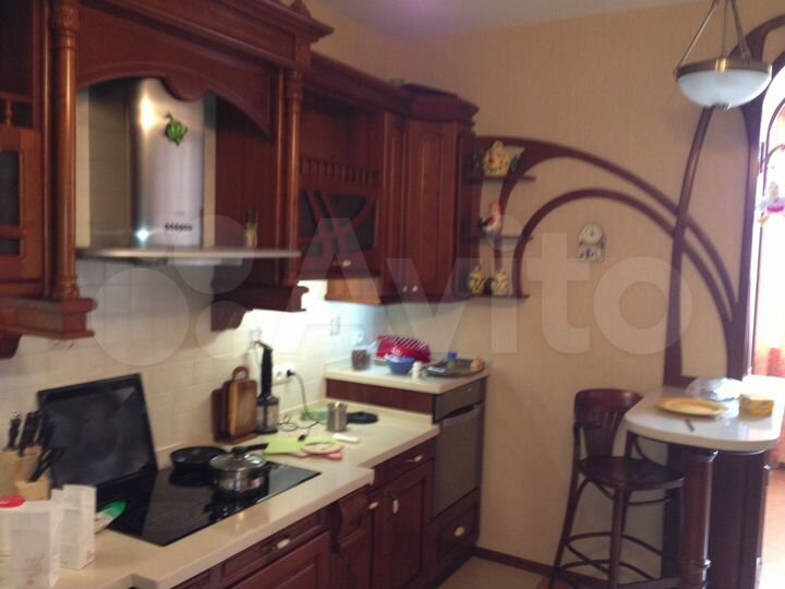 3-к. квартира, 143 м², 5/6 эт.