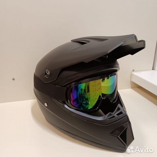 Кроссовый шлем