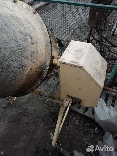 Электрическая бетономешалка в аренду