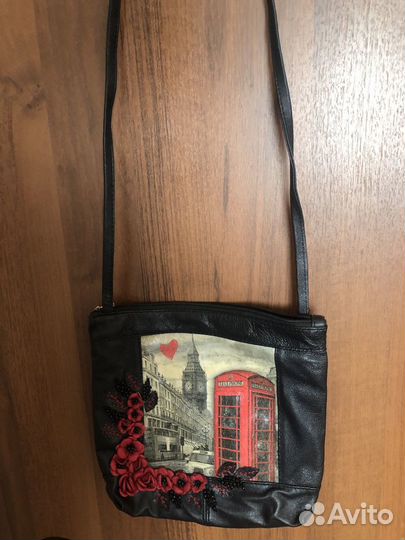 Красивая дизайнерская сумка