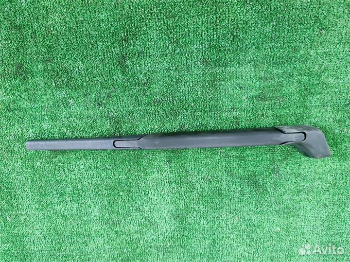 Поводок стеклоочистителя задний Volvo XC90 2006