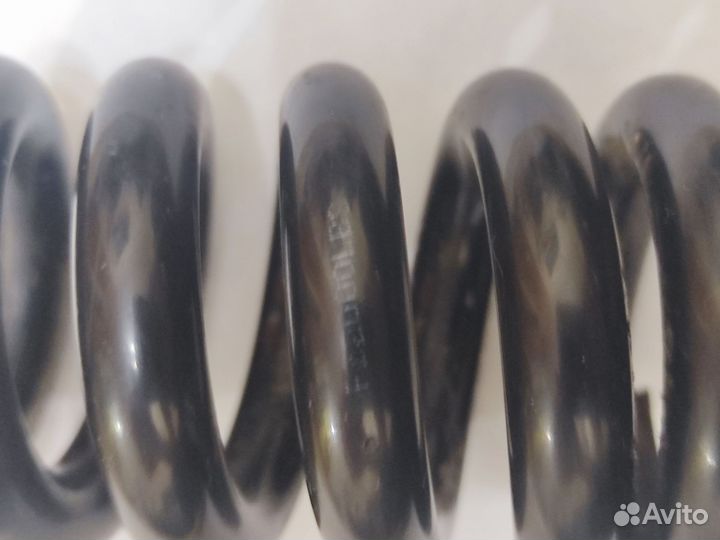 Пружина амортизатора на электросамокат