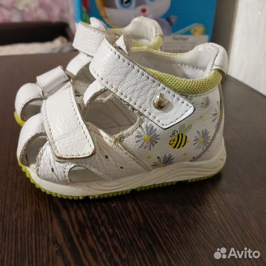 Ортопедические сандалии