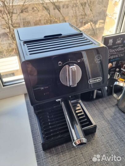 Кофеварка рожковая De'Longhi ECP 31.21, черный