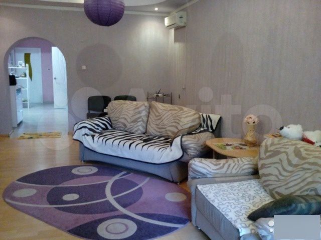 2-к. квартира, 81 м², 2/6 эт.