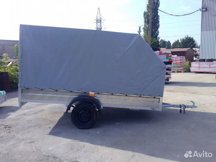 Легковой прицеп большой