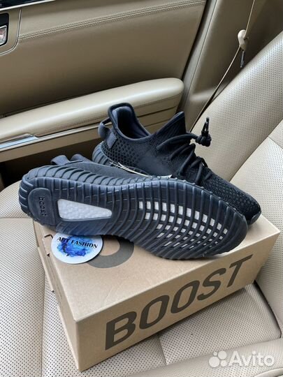 Кроссовки Adidas Yeezy Boost 350 V2 Onyx (41-45)