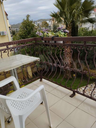 2-к. квартира, 50 м², 2/4 эт.