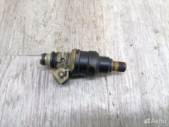 Форсунка инжекторная Hyundai Sonata Y3 G4CP 1998