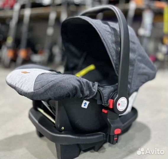 Коляска с автолюлькой, базой, конвертом 3в1 новая