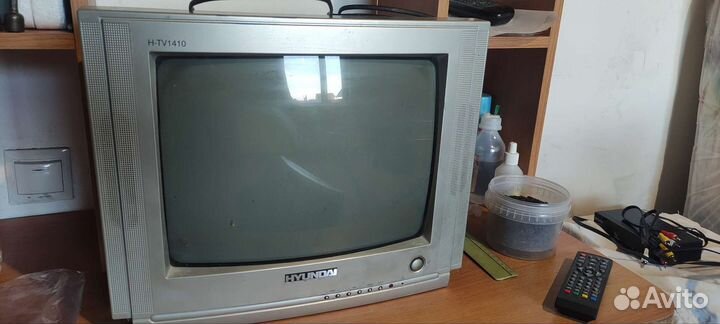 Телевизор бу маленький
