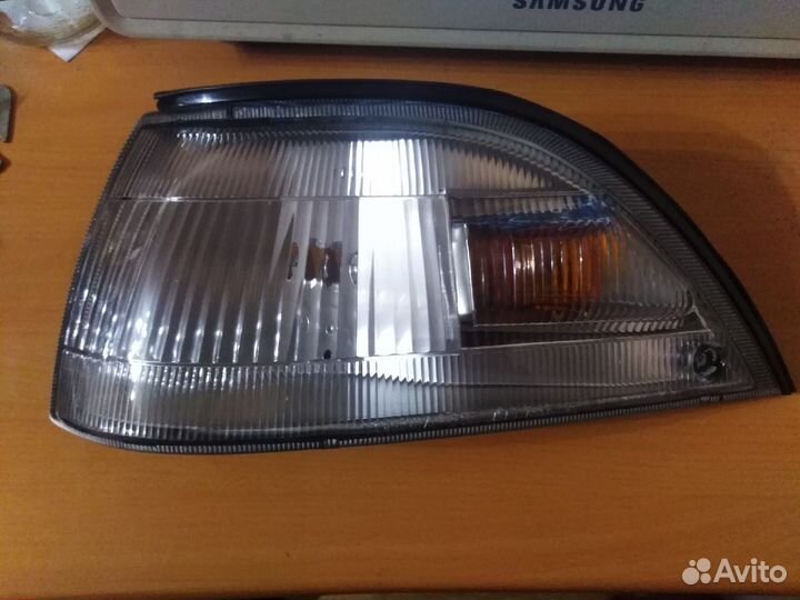 Подфарник Тойота Королла Toyota Corolla 90г.в