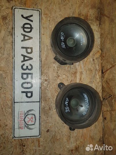 Динамик двери передний правый subaru impreza (G12)