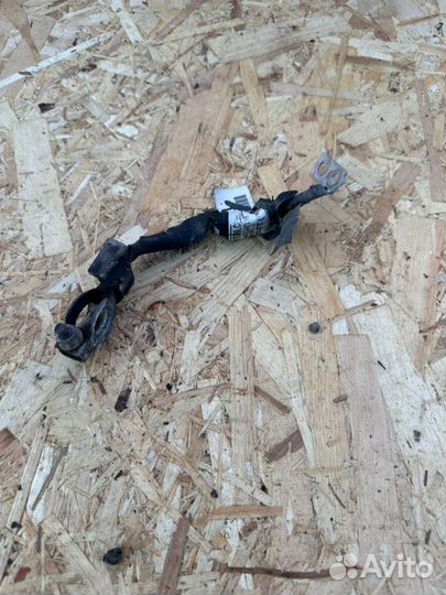 Клемма аккумулятора Kia Ceed ED хэтчбек 1.6 G4FC