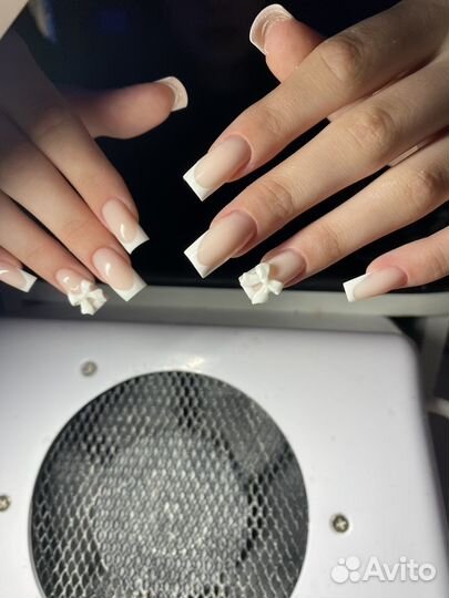 Наращивание ногтей