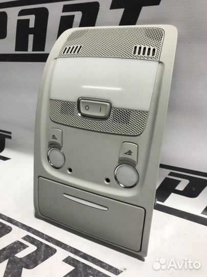 Плафон салона Audi A4 B8