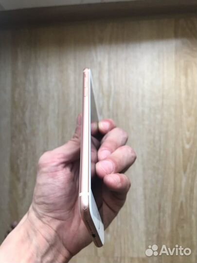 iPhone 8 Plus, 64 ГБ