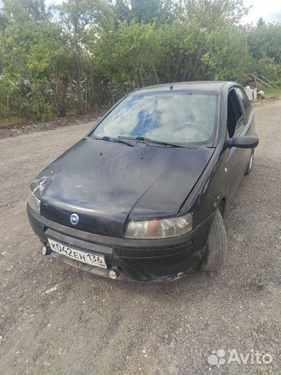Fiat Punto 1.2 2000 год в разборе