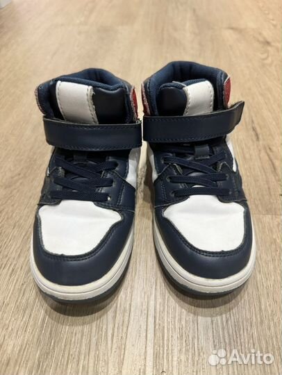 Кроссовки 31