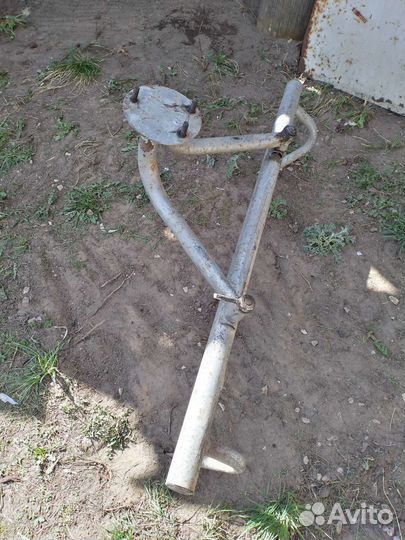 Крепление запасного колеса на ниву