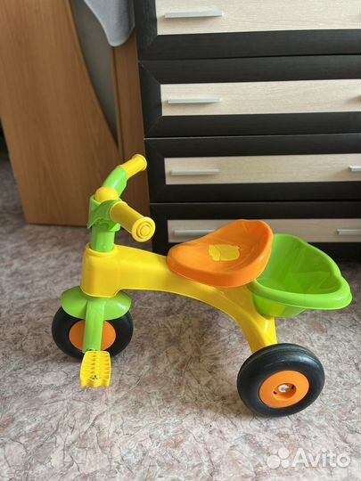 Детский трехколесный велосипед бу