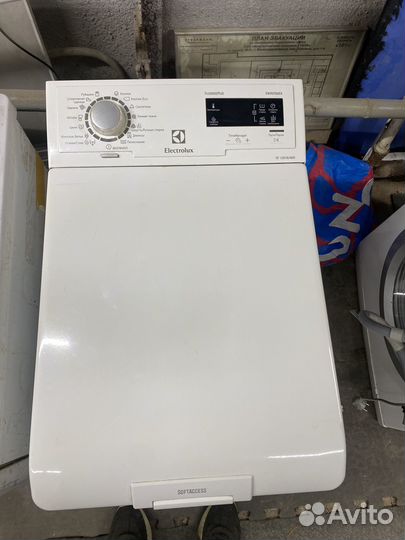 Стиральная машина с вертикальной загрузкой