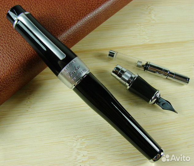 Перьевая ручка Duke Charlie Chaplin перо М 0,7 мм