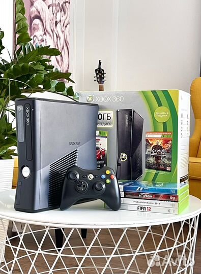 Xbox 360 Slim (250GB) Идеал+4Диска