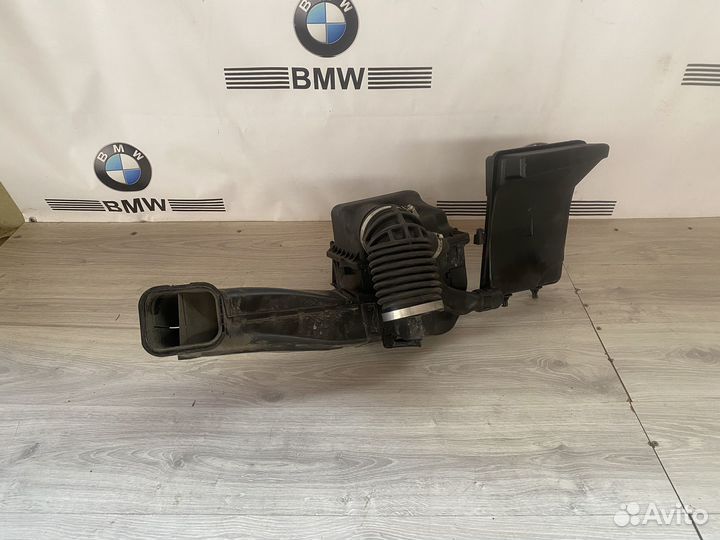 Корпус воздушного фильтра BMW G11/G12 B57