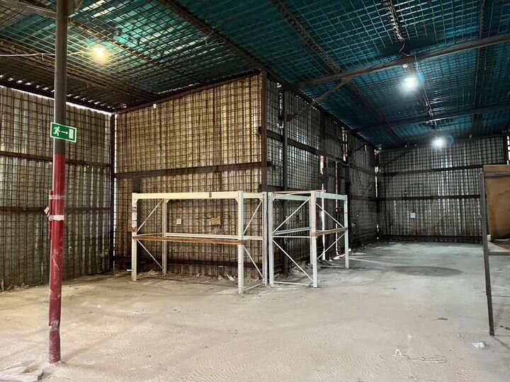 Склад, 790 м²