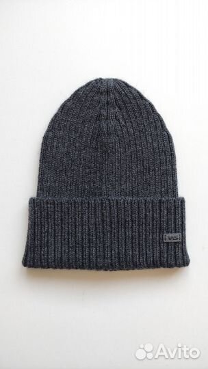 Вязаная шапка мужская