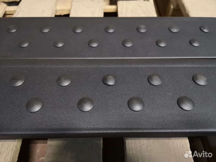 Пороги 21214, Нива Урбан с металлическим листом