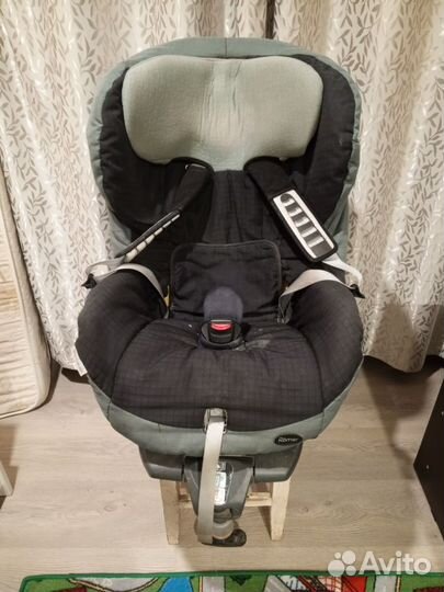 Детское автокресло britax romer safefix 9-18 кг