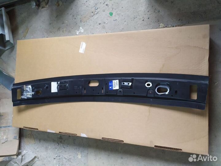 Поперечина верхняя Peugeot 207