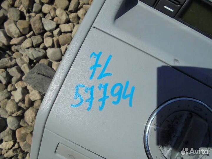 Светильник салона передний Volkswagen Touareg 7L6