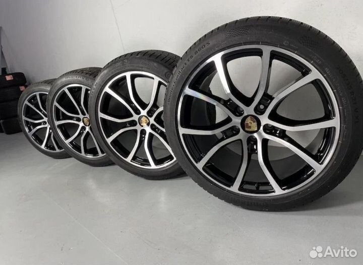 Комплект зимних колес R21 на Porsche Cayene