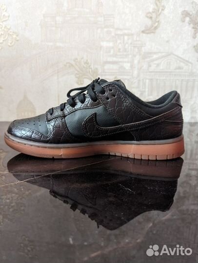 Кроссовки Nike Dunk low se