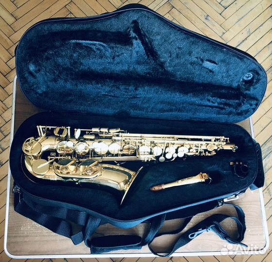 Саксофон Trevor James альт classic