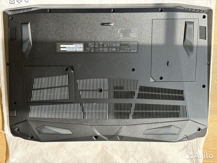 Игровой Ноутбук Acer Nitro 5 AN515-52-56Z7
